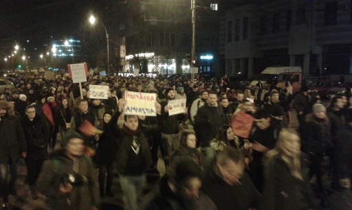 Peste 30.000 de clujeni continuă marşul pe străzile din oraş