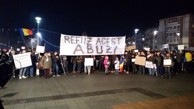 Aproximativ 7.000 de craioveni au plecat în marş pe străzile municipiului