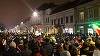 Peste 40.000 de clujeni protestează şi mărşăluiesc pe străzile oraşului