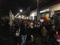 Numărul protestatarilor din Cluj-Napoca a crescut la aproximativ 3.000; manifestanţii au pornit în marş prin oraş 