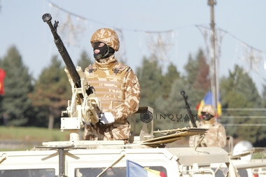 Aproximativ 500 de militari americani cu tancuri şi armament vin în România