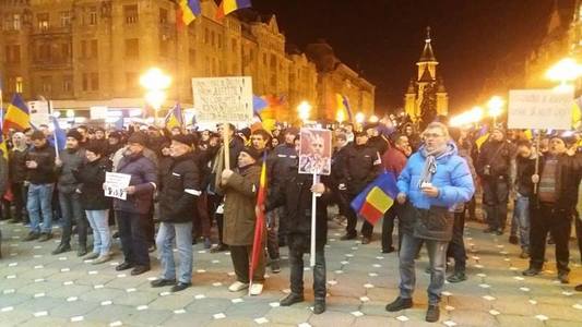 Peste 1.500 de oameni au ieşit din nou în stradă în mai multe oraşe din ţară; în câteva locuri a fost citită ”Proclamaţia România 2017+” de la Timişoara - FOTO/VIDEO