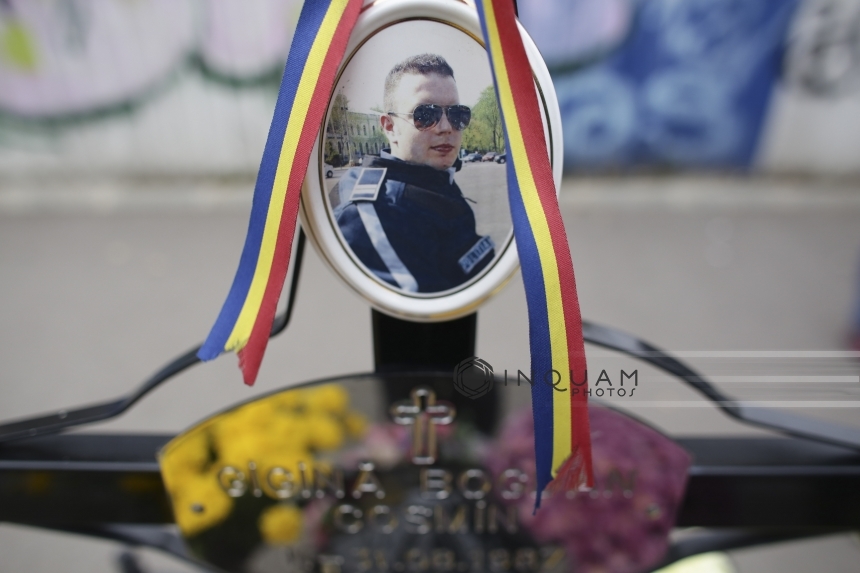 Mama poliţistului Bogdan Gigină: Gândiţi-vă cum este ca după atât timp să vezi cum vinovaţii de moartea copilului tău se joaca cu legile