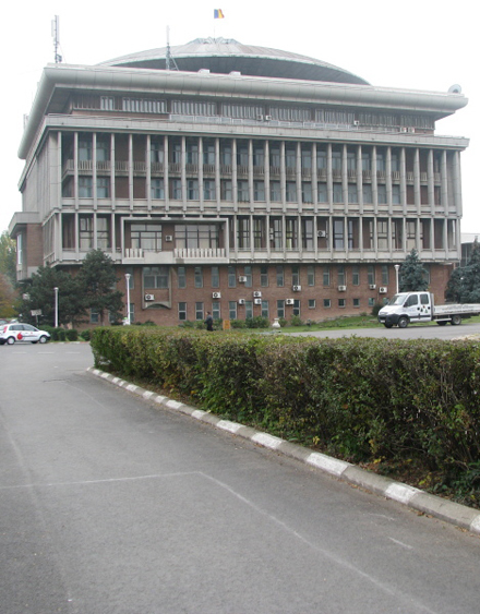Cadre didactice de la Universitatea Politehnica Bucureşti fac meditaţii gratuit la matematică, fizică, chimie şi economie pentru admiterea la facultate 