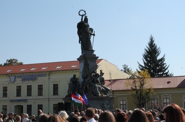 Bihor: UDMR şi PPMT organizează manifestări separate pentru a marca "Ziua Maghiarilor de Pretutindeni”. Kelemen se va afla la Salonta