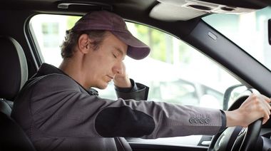 România este pe locul 10 în topul accidentelor rutiere produse pe fondul aţipirii la volan. Peste un milion de români suferă de tulburări ale somnului, însă doar 5.000 sunt diagnosticaţi 
