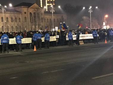 MAI: Numărul evenimentelor publice din ianuarie-februarie, cu 1.000 mai mare faţă de 2016. Au fost de şase ori mai multe infracţiuni şi de peste trei ori mai multe amenzi 
