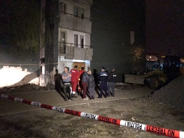 Sibiu: Două profesoare şi încă un adult s-au aflat pe bloc înainte ca fata de 15 ani să cadă şi să-şi piardă viaţa