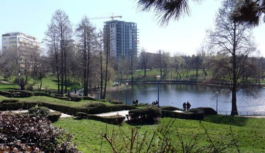 Primarul Capitalei vrea să recupereze terenurile din parcuri şi spaţiile verzi retrocedate în ultimii 16 ani 