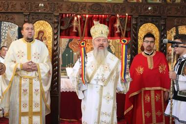 Mitropolitul Andrei Andreicuţ: Omul contemporan a devenit rob al imaginii, intră dracul în suflet. Am vrea să îl tămăduim de această meteahnă