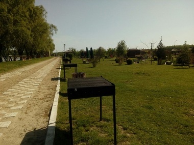 În unele oraşe nu este amenajat nici măcar un loc de picnic; acolo unde sunt însă, oamenii preferă zonele de lângă păduri - FOTO