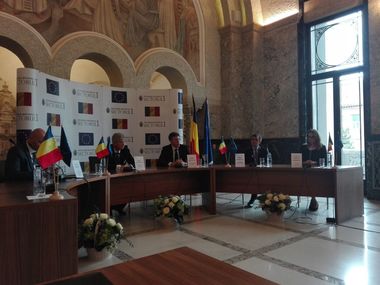 Primarul Sectorului 1 şi primarul Sectorului Centru al Chişinăului au semnat un acord de cooperare între cele două administraţii pentru dezvoltarea unor proiecte