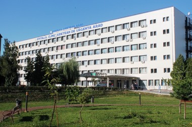 Prima sancţiune în 20 de ani, dată unui medic de la SJU Arad, după protestele unor mame privind condiţiile din unitatea sanitară