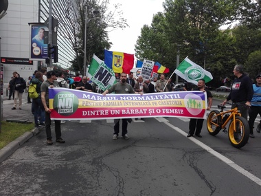 REPORTAJ: „Marşul Normalităţii” -  Între "Nu suntem împotriva oamenilor şi orientărilor lor sexuale" şi termeni peiorativi la adresa homosexualilor