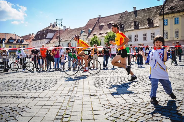Sibiu: Cea mai mare parte a arterelor din oraş, dar şi dumuri judeţene, închise pentru Maratonul Internaţional la care aleargă peste 3.200 de persoane