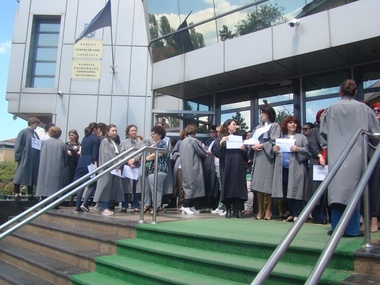 Constanţa: Peste 20 de grefieri au declanşat un protest spontan, nemulţumiţi de Legea salarizării