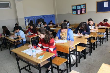 Prezenţă de 96% la proba obligatorie a profiluluide la examenul de Bacalaureat