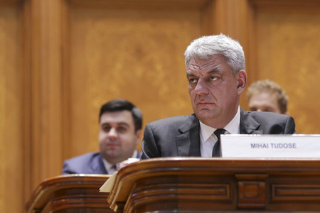 Tudose i-a trimis în Argeş pe ministrul Ţuţuianu şi pe Raed Arafat să coordoneze acţiunile de salvare ale militarilor răniţi