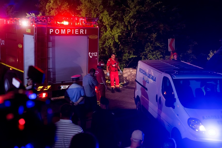 UPDATE: Unul dintre cei şase răniţi în accidentul din Argeş aduşi la Bucureşti a fost operat; starea tuturor este bună