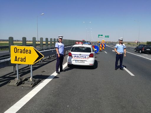 O porţiune de peste doi kilometri din autostrada Arad – Oradea, închisă până vineri pentru refacerea îmbrăcăminţii rutiere