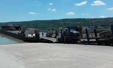 Traversarea Dunării cu bacul, prin portul Bechet, suspendată pe timpul nopţii, din cauza scăderii nivelului apei
