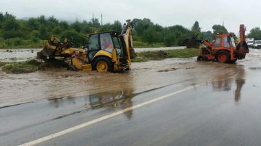 IGSU: Zeci de persoane relocate după ce locuinţele şi gospodăriile le-au fost inundate, cele mai multe în judeţul Constanţa