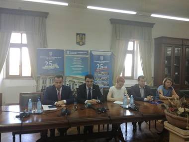 Pop: Nu văd care e problema apariţiei unui manual