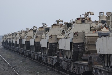 Guvernul anunţă înfiinţarea unei societăţi mixte cu General Dynamics pentru producţia în România de tehnică militară