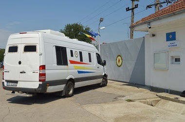 Aproape o sută de deţinuţi de la Peniteniciarul Vaslui au vizionat proiecţia filmului ”6,9 Richter” pentru ”a nu trăi sentimentul deşertăciunii şi al inutilităţii”