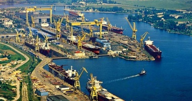 Galaţi: Protestul angajaţilor Şantierului Naval ”Damen” continuă pentru a doua zi consecutiv