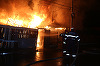 Şase case au fost afectate de un incendiu izbucnit în Capitală, stins de pompieri după şase ore. FOTO