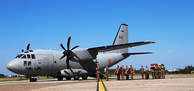 Militarii români răniţi în 15 septembrie în Afganistan, în stare bună, dar în continuare spitalizaţi
