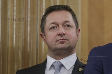 Federaţia Tinerilor din Constanţa solicită remanierea ministrului Tineretului, Marius Dunca