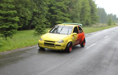 Drumul spre Poiana Braşov, închis sâmbătă şi duminică, pentru a VIII-a etapă a Campionatului Naţional de Viteză în Coastă