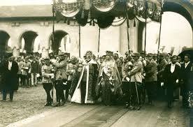 Împlinirea a 95 de ani de la încoronarea Regelui Ferdinand este sărbătorită la Alba Iulia, în prezenţa Principesei Maria a României