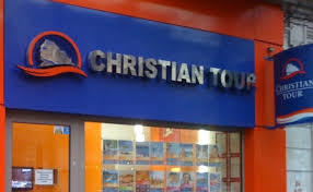 Christian Tour se oferă să aducă gratuit un grup de turişti români blocaţi în Egipt după ce agenţia Omnia Turism nu le-a plătit cazarea la hotel

