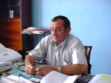 EXCLUSIV: Un primar arădean a cumpărat 760 de coşuri de gunoi stradale pe care trebuie să achite de trei ori veniturile comunei în 2017
