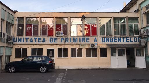 O fetiţă de un an şi jumătate a murit după ce a căzut de la etajul al patrulea al Spitalului Medgidia