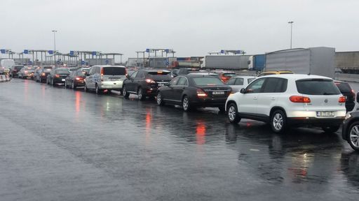 Poliţia de Frontieră: Pe frontiera de vest sunt operaţionale 11 puncte de trecere a frontierei, în care sunt deschise 37 de fluxuri de ieşire din ţară