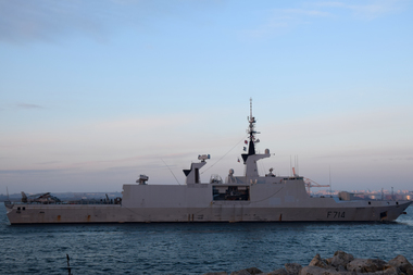 O fregată franceză va participa la exerciţii cu două nave militare româneşti şi cu avioane ale Forţelor Aeriene Române şi Canadiene