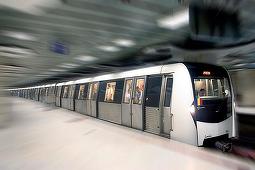 Metrorex, după incidentele de la metrou: Reducerea vitezei la intrarea în staţie a trenurilor creează intervale mai mari de timp între trenuri, care pot duce la supraaglomerare