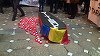 Protest al studenţilor la Timişoara: Un sicriu învelit în steagul tricolor pe care scria ”Justiţie” a fost vegheat în Piaţa Victoriei