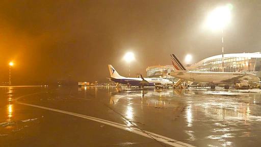 Traficul aerian pe Aeroportul Internaţional Henri Coandă Bucureşti se desfăşoară normal, anunţă CNAB