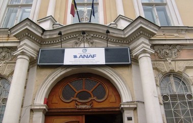Zeci de arădeni au insistat să depună formularul 600, temându-se că Ministerul Finanţelor ar putea reveni asupra deciziei