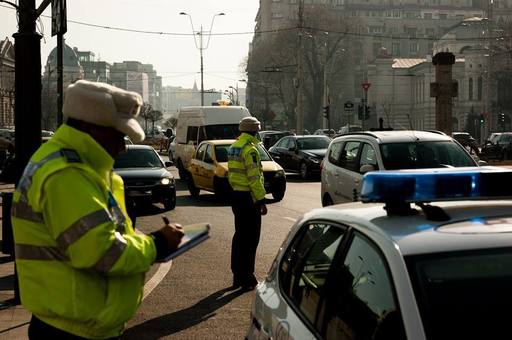 IGPR: Amenzi de aproape 3 milioane de lei, date într-o singură zi; peste 500 de şoferi au rămas fără permis şi bunuri în valoare de peste 1 milion de lei au fost confiscate
