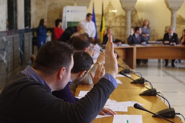 Primăria Sectorului 1 anunţă că va reabilita termic, gratuit, casele care au maximum 160 de metri pătraţi şi va moderniza lifturile din blocurile anvelopate