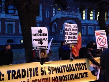 Noua Dreaptă protestează la Muzeul Ţăranului faţă de proiecţia filmului „120 BPM”