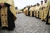 Consilier general: Imobiliarele sunt sfinte! Patriarhia Română a cerut aviz pentru un ansamblu rezidenţial pe un teren de 5.000 de metri pătraţi, cu blocuri de opt etaje. Reacţia Patriarhiei