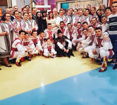 PNL Argeş: Angajaţii Primăriei Bascov au cheltuit un miliard de lei vechi pe SMS-uri trimise de pe telefoanele de serviciu la o emisiune TV