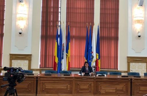 Jurnaliştii din Timişoara au continuat protestul faţă de primarul Nicolae Robu şi au părăsit conferinţa de presă a edilului
